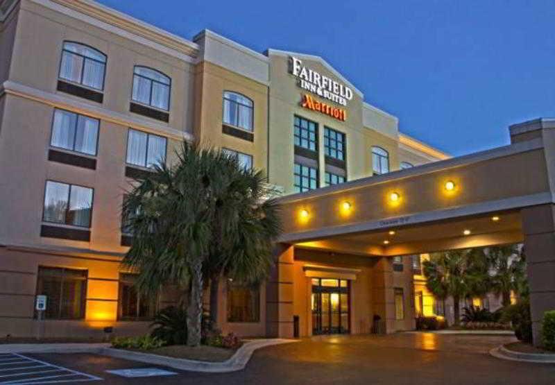 Fairfield Inn & Suites By Marriott Charleston Airport/Convention Center Exterior photo